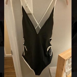 Brand new Aerie strappy cut out bathing suit